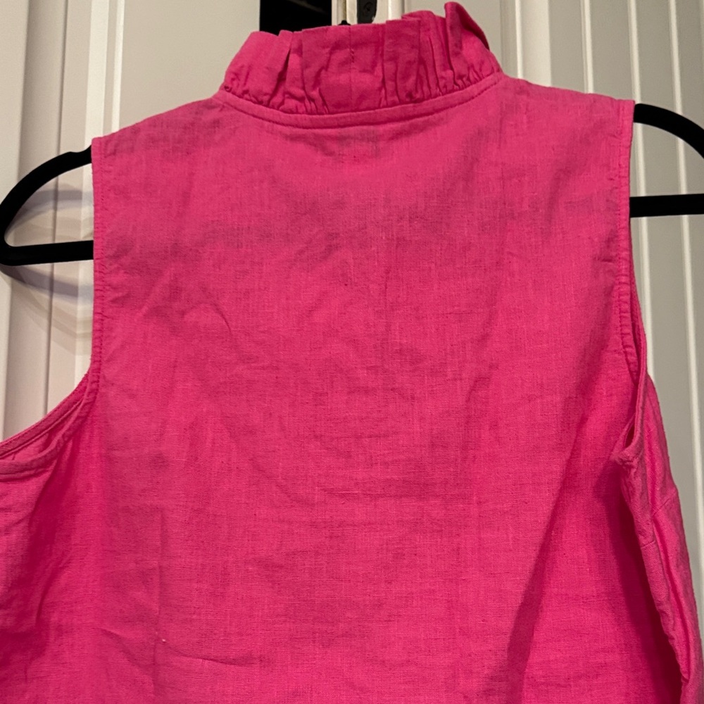 crown & ivy Sleeveless Ruffle V-Neck Top in Hot Pink - Picture 2 of 5